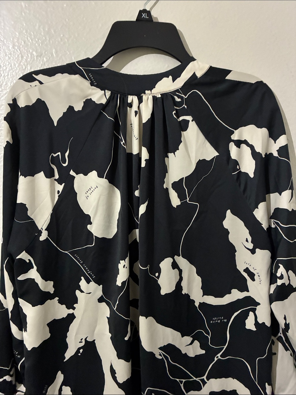 H&M Abstract Print Tie Belt Long Sleeve Shirt Dress - Picture 8 of 9
